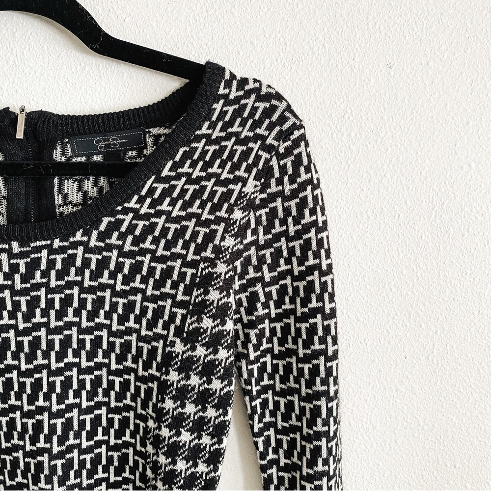 Jessica Simpson • Houndstooth Sweater Dress